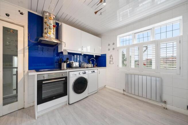 3 Bedroom Flat for Sale