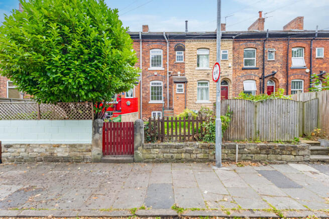 2 Bedroom Terrace for Sale