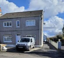 33, Pantyblodau, Blaenau, Ammanford SA18 3BX