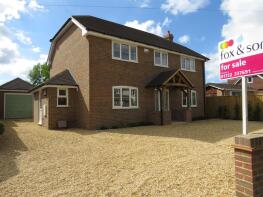 Lynavon, Stratford Road, Salisbury SP1 3LQ
