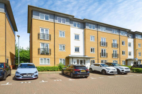Ovaltine Drive, Kings Langley, WD4