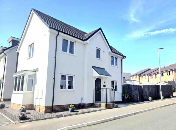 Exceptional Three-Bedroom Home with High-End Fini
