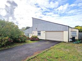 18, Meadowside Close, Hayle TR27 4JL
