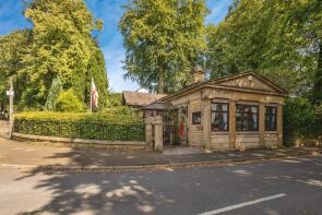 25, Old Road, Hyde SK14 6LW