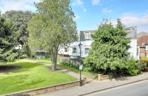 Church Row, Ware, SG12