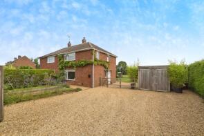 11, Carlton Road, Grantham NG32 2BG