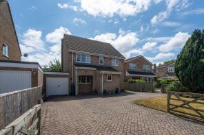 6, Castle Fields, Bicester OX27 7NW