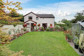 The Slad, Road From Junction At Rose Tree Cottage To Ferndale, Newnham GL14 1JX