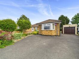 83, Shearwater Grove, Innsworth, Gloucester GL3 1DD