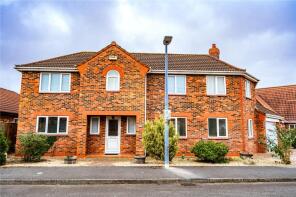 18, Camargue Avenue, Grimsby DN37 0PA