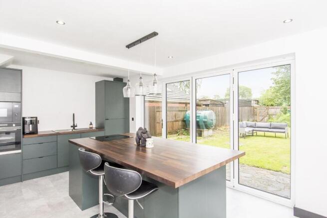 Dining kitchen