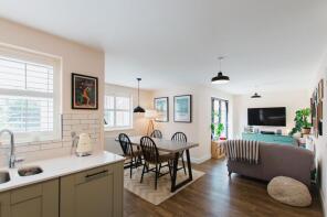 10, Callow Drive, Banbury OX15 4TT