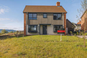 8, St Michaels Grove, Brampton Abbotts HR9 7YF