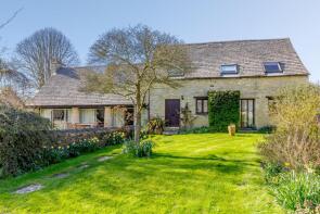 1 Manor Barn, Priors Court, Cirencester GL7 7BB