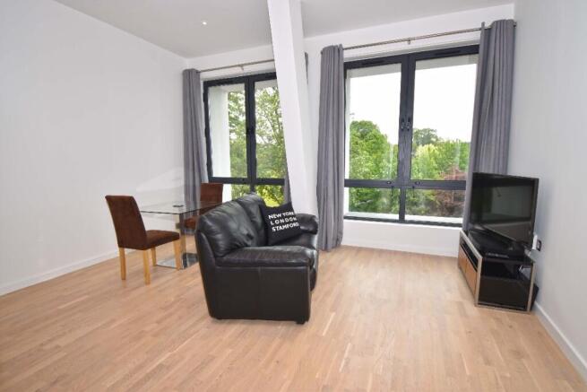 Sitting/Dining Room