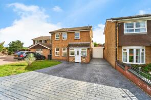 10, St Augustus Close, West Bromwich B70 6UA