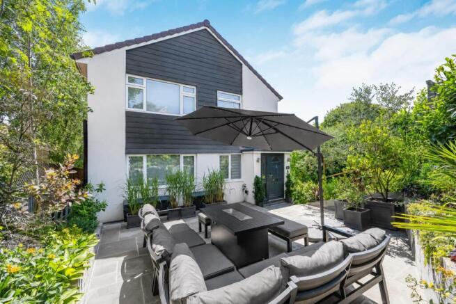 1a Wisteria Place