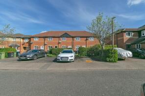 13, Badgers Oak, Kents Hill, Milton Keynes MK7 6HS