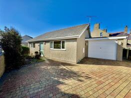 21, Ffordd Gwenllian, Pwllheli LL53 6ND