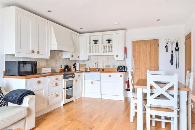 Dining/Kitchen