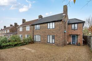 2, Peel Close, Windsor SL4 3NP