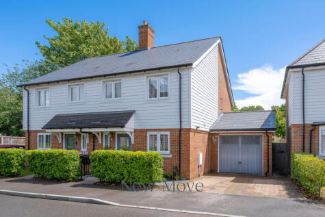 The Glebe | Yalding | ME18 | New Move Estate Agents