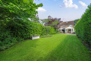 3, Elm Field Cottages, White Hart Lane, Guildford GU3 3EA