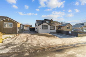 44, Foxhill Drive, Queensbury, Bradford BD13 2JH