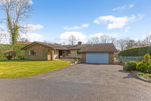 Cherryhill, Ballsdown, Chiddingfold, Godalming GU8 4XJ