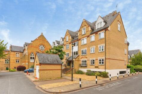 Anglian Close, Watford
