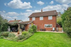 Hedgerows, Ipswich Way, Stowmarket IP14 6DJ