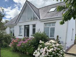 El Genena, Unclassified Section-y2299, Llanmadoc, Swansea SA3 1DE
