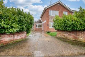 Villa Christina, Farman Close, Belton, Great Yarmouth NR31 9JR