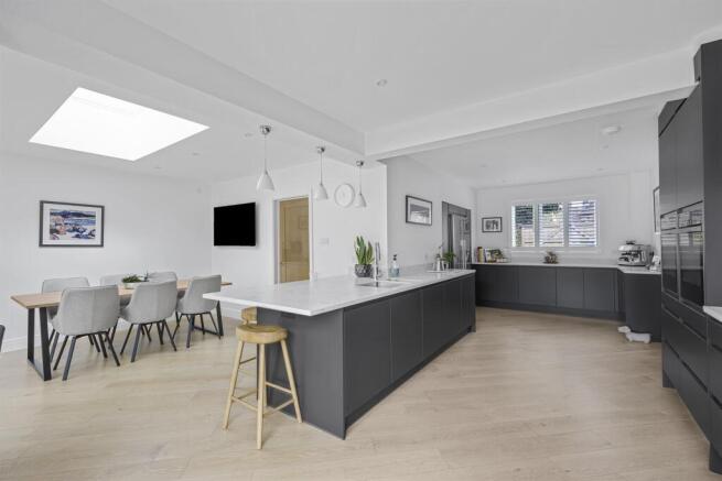 Kitchen/Dining Room