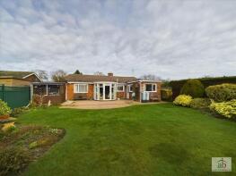 13, West Mill Green, Bentley IP9 2BN