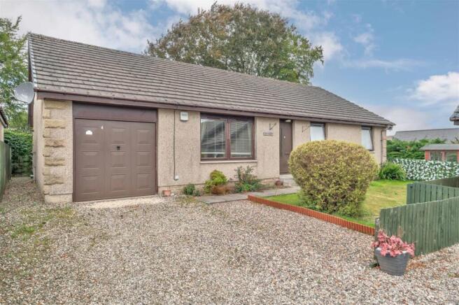 4 Rose Hemming Place Letham-17.JPG