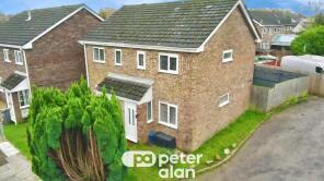 33, Bryn Derwen, Radyr, Cardiff CF15 8SW