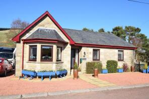 Crannog, Howgate Road, Roberton, Biggar ML12 6RS