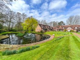 19, 171 Burton Hall, Salisbury Road, Burton, Christchurch BH23 7JS
