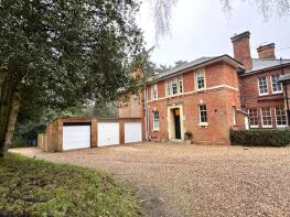 5, Shapley Hill, Odiham Road, Winchfield, Hook RG27 8BU