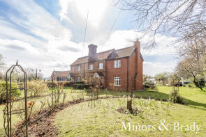 Mallards, Woodfarm Cottages, Mile Road, Reymerston, Garvestone NR9 4QZ