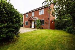 Valmir, Hasthorpe Road, Alford LN13 9NR