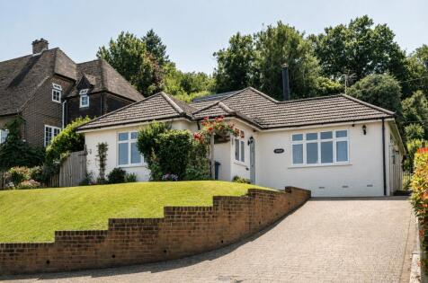 Upper Manor Road, Godalming, Surrey, GU7