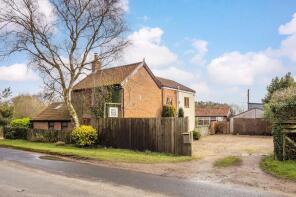 Holt Road Farm, Holt Road, Dereham NR20 5BL