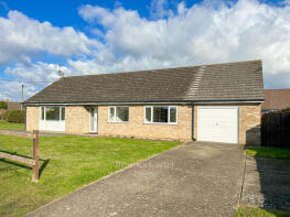 1, Oak Drive, Beck Row IP28 8UA