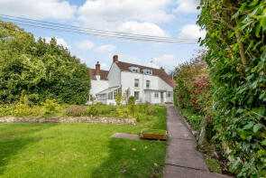 Crews Court, Manor House Road, Ross-on-wye HR9 7UF
