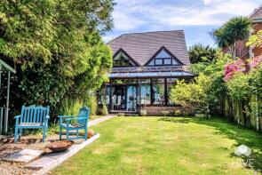 9a, Victoria Road, Swanage BH19 1LY