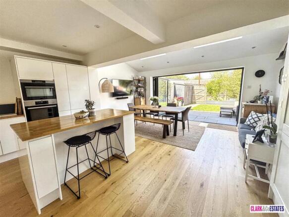 Kitchen diner