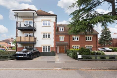 Treetops Apartments 49, Leicester Road, London, E11 2DW