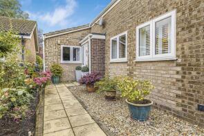 5, Strollers Way, Newmarket CB8 9TZ